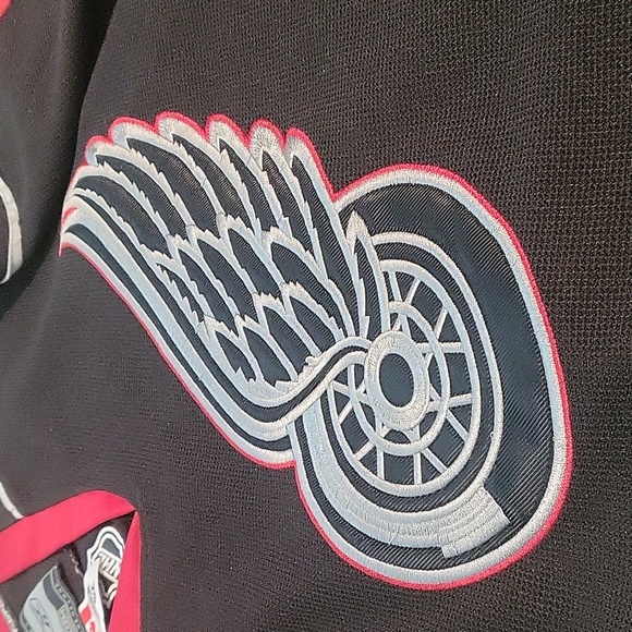 Reebok  Detroit Redwings Zetterberg Jersey - Picture 3 of 5